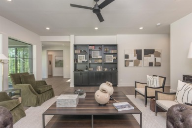 You'll find classic elegance in this transitional-style lake