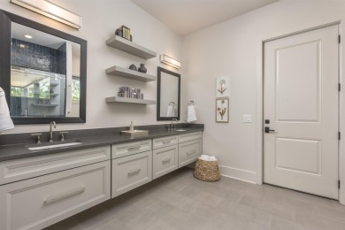 You'll find classic elegance in this transitional-style lake