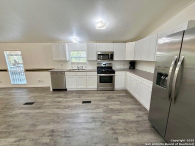 Renovated Hill Country home on 3 lots backing to a greenbelt