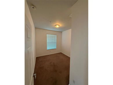 Welcome to Stonebridge Reserve in Metrowest! This beautifully