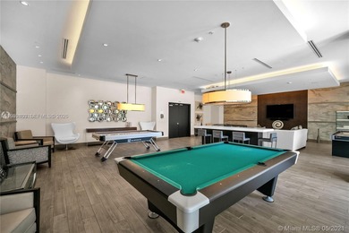 Spacious corner unit with beautiful water and city views from