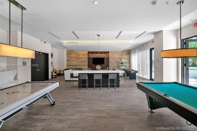 Spacious corner unit with beautiful water and city views from