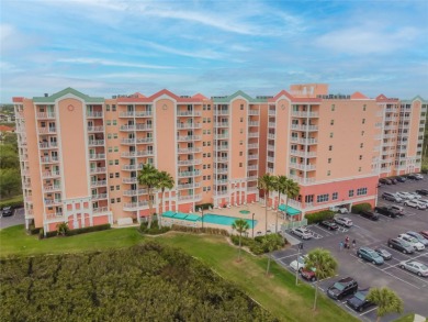 Luxury Waterfront Condo with a Private Boat Lift. 22x8 feet