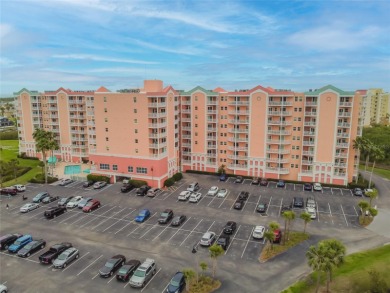 Luxury Waterfront Condo with a Private Boat Lift. 22x8 feet