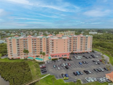 Luxury Waterfront Condo with a Private Boat Lift. 22x8 feet