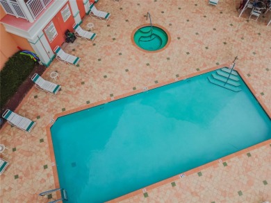 Luxury Waterfront Condo with a Private Boat Lift. 22x8 feet