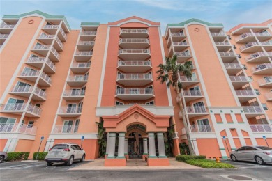 Luxury Waterfront Condo with a Private Boat Lift. 22x8 feet