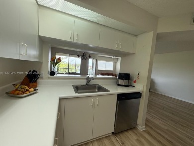 Charming 1-bedroom, 1.5-bath condo with stunning lake views!