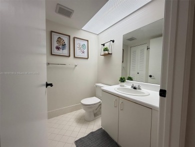 Charming 1-bedroom, 1.5-bath condo with stunning lake views!