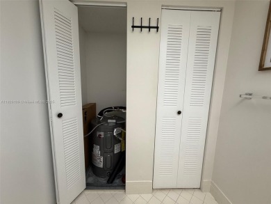 Charming 1-bedroom, 1.5-bath condo with stunning lake views!