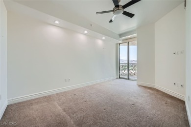 ABSOLUTELY STUNNING 12th FLOOR UNIT * Magnificent unobstructed