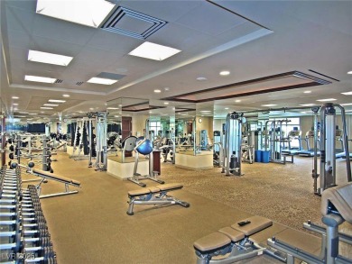 ABSOLUTELY STUNNING 12th FLOOR UNIT * Magnificent unobstructed