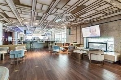 LPH apt in the best line 1 Bed in Central Tower that offers 2