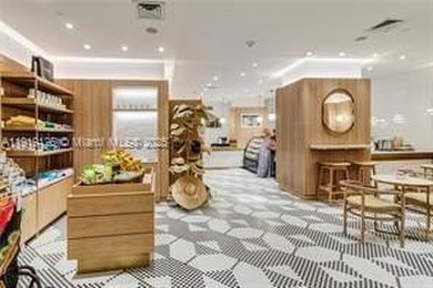 LPH apt in the best line 1 Bed in Central Tower that offers 2