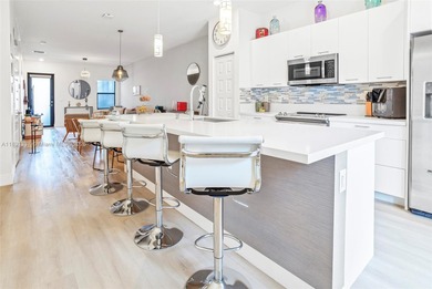 Beautiful 2BD/2.5BA unit at APEX at Park Central in Doral. Open