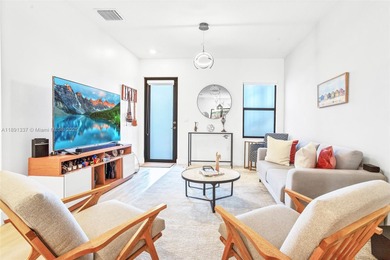 Beautiful 2BD/2.5BA unit at APEX at Park Central in Doral. Open