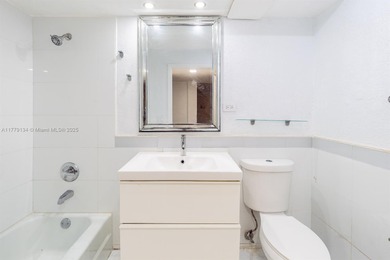 This well-positioned condo offers versatile living with