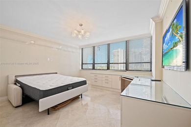 SPECTACULAR 3 BEDROM, 2.5 BATH BEAUTIFULLY RENOVATED RESIDENCE