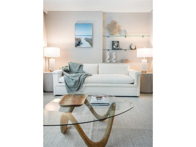 Luxury Condo at the Ocean front Roney Palace. Experience the