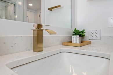 This charming bay facing studio condo, situated in the heart of