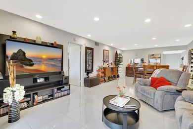 Beautifully upgraded Nandina Model - the largest 1 bed, 1.5 bath