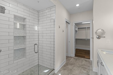 Great opportunity to own a corner unit in the Tower at River