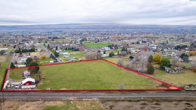 MLS# 289177 Cows and chickens and sheep...Oh my!!  Updated Home