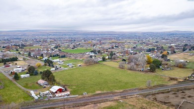 MLS# 289177 Cows and chickens and sheep...Oh my!!  Updated Home