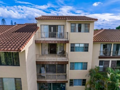 PENTHOUSE - A dream retreat. Nestled in this rustic environment