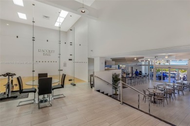 DIRECT OCEAN VIEWS FROM THIS 2/2/1 IN SUNNY ISLES BEACH,
LIVE