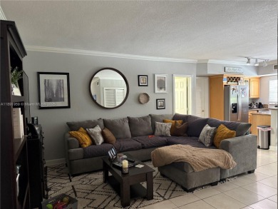 Las Olas for less! Great value on a boutique waterfront condo