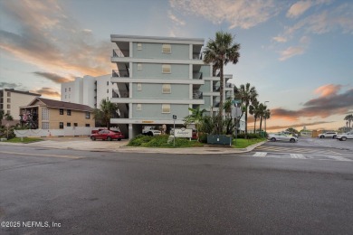 Oceanfront 2BR/1BA Condo Wake up every day to the sound of waves