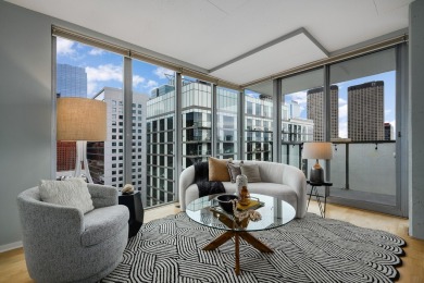 Welcome to Unit 1720 at 659 West Randolph Street, a