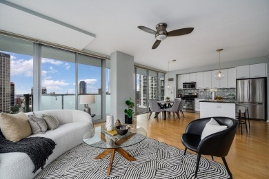 Welcome to Unit 1720 at 659 West Randolph Street, a