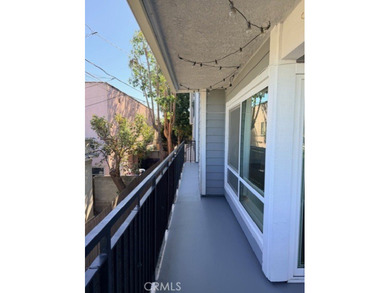 Welcome to one of the nicest condos in the beautiful Bluff