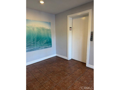 Welcome to one of the nicest condos in the beautiful Bluff