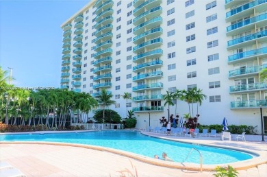OPPORTUNITY !!!  ALLOWED !!! SUNNY ISLES - 1 BED / 1 BATH - 1