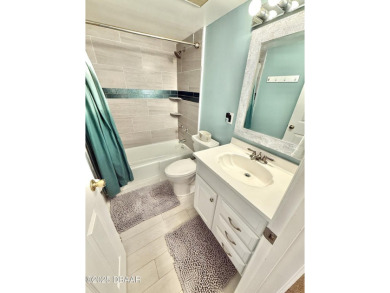 Amazing Ocean Views from your private, 2 bedroom 2 bathroom end