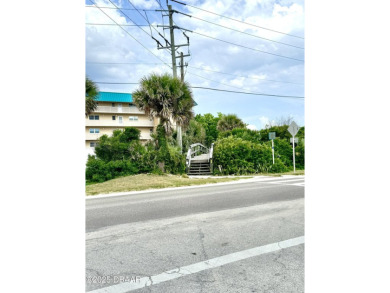 Amazing Ocean Views from your private, 2 bedroom 2 bathroom end