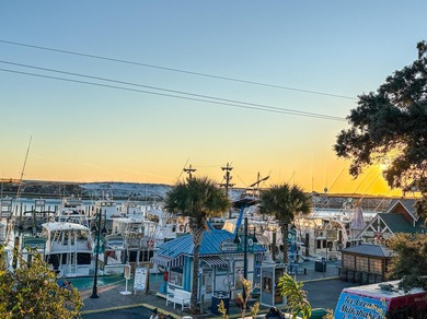 This 2BR/2BA + bunk room condo at Emerald Grande with stunning