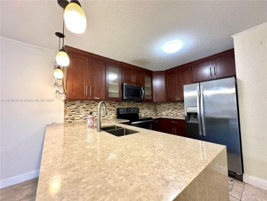 MOTIVATED SELLER,  2 Bedroom , 2.5 Bath. Townhouse in prime
