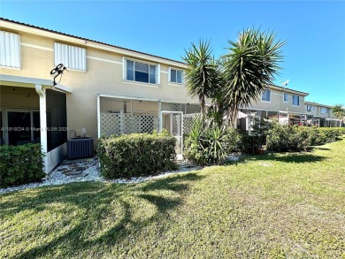 MOTIVATED SELLER,  2 Bedroom , 2.5 Bath. Townhouse in prime