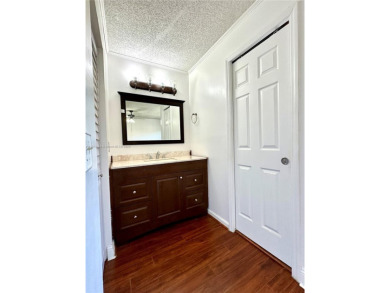 MOTIVATED SELLER,  2 Bedroom , 2.5 Bath. Townhouse in prime