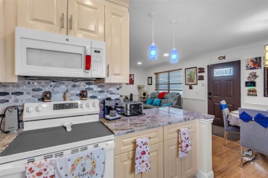 Turnkey 2-bed/2-bath condo in the peaceful community of Kings