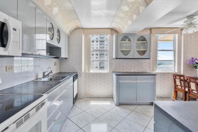 Corner Large 1,789 sqft Wraparound Balcony Spectacular Lake, Bay