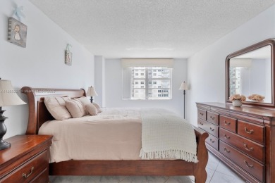 Corner Large 1,789 sqft Wraparound Balcony Spectacular Lake, Bay