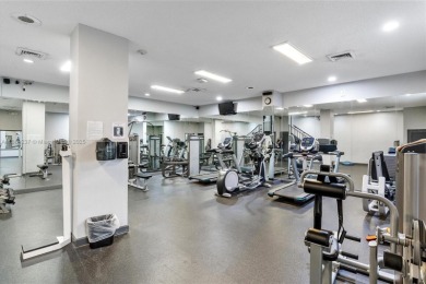 Corner Large 1,789 sqft Wraparound Balcony Spectacular Lake, Bay