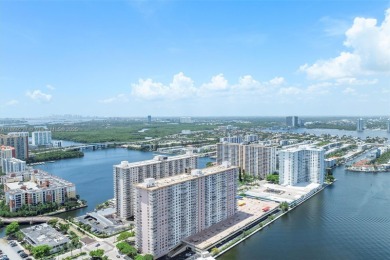 Corner Large 1,789 sqft Wraparound Balcony Spectacular Lake, Bay