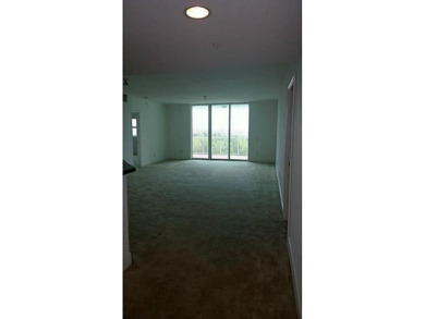 Gorgeous Apartment with amazing ocean view!!! LARGE OPEN BALCONY