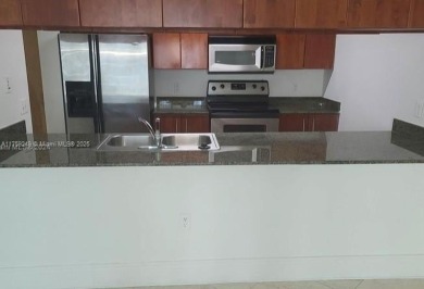 Amazing Location, at the heart of the Brickell Financial